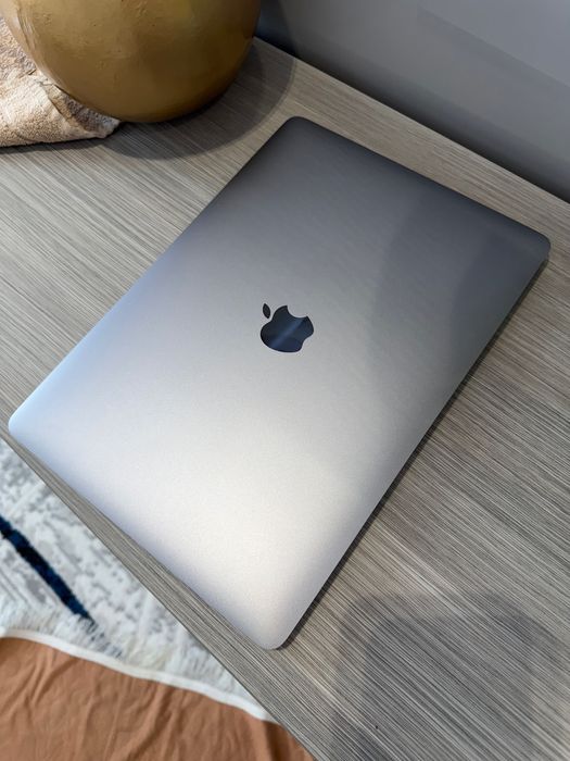 2022 Apple-MacBook Pro 13.3" Laptop-M2 chip-8GB Memory-256GB-SpaceGray