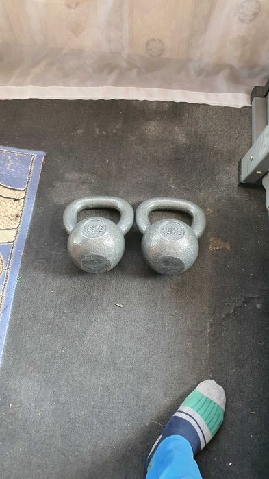 Гири по 16кг+16кг