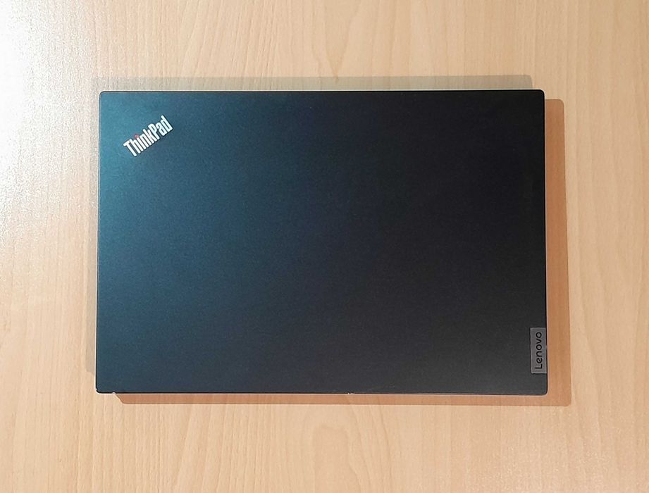 Лаптоп LENOVO E14 / I5-1135G7 / 8GB DDR4 / 256 NVME