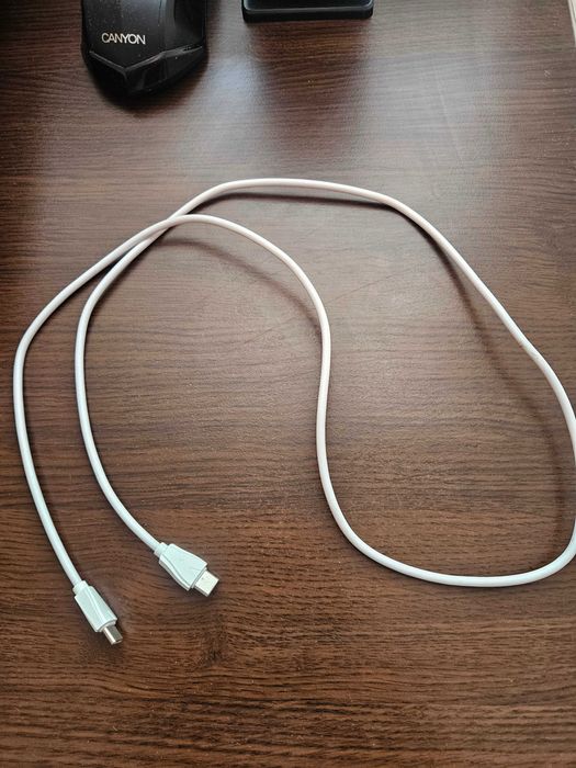 Кабел за зареждане USB C
