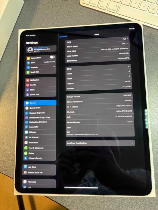 Vand iPad Pro 12.9 Gen. 5 cu procesor M1, Wi-Fi + Cellular 5G, 256GB - Space Gray, impecabil - ca nou