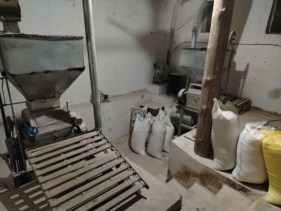 Tegirmonlar sotiladi