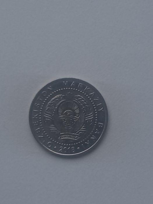Монета 500 узбекских сом
