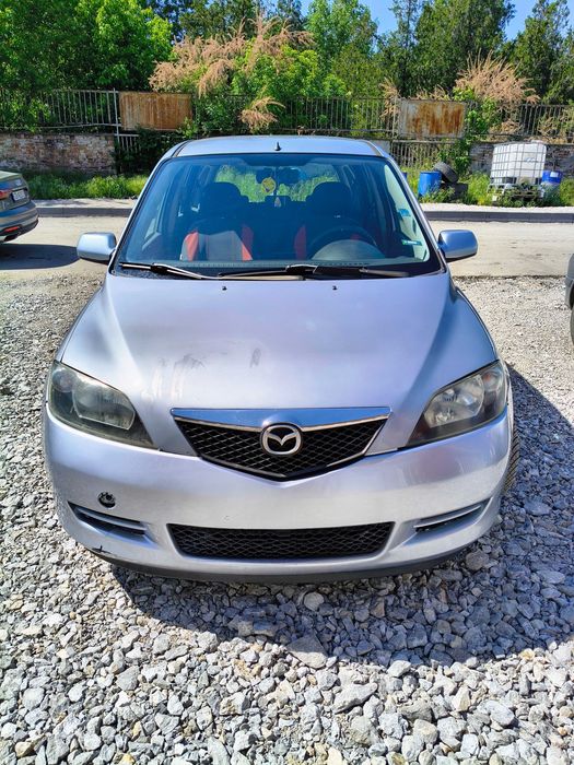 продавам MAZDA 2