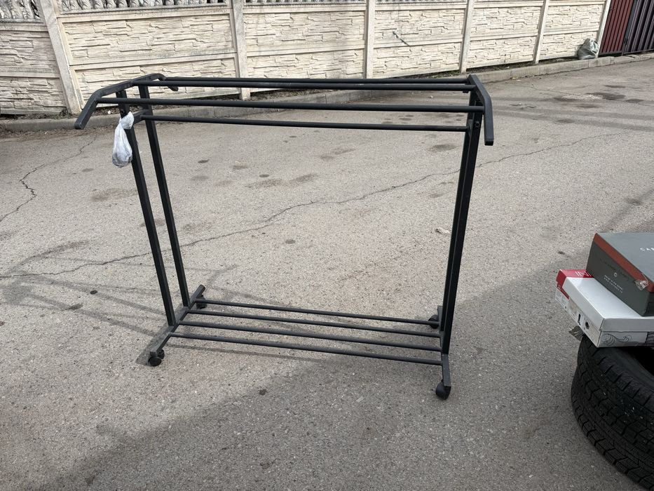 Вешалка подвижная