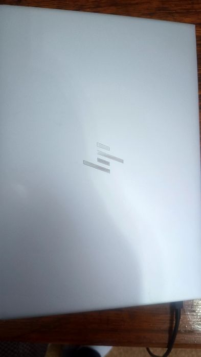 Vând laptop marca HP