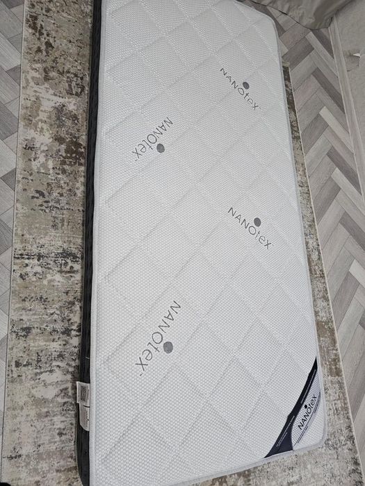 Диван раскладной. Матрас ортопедический.