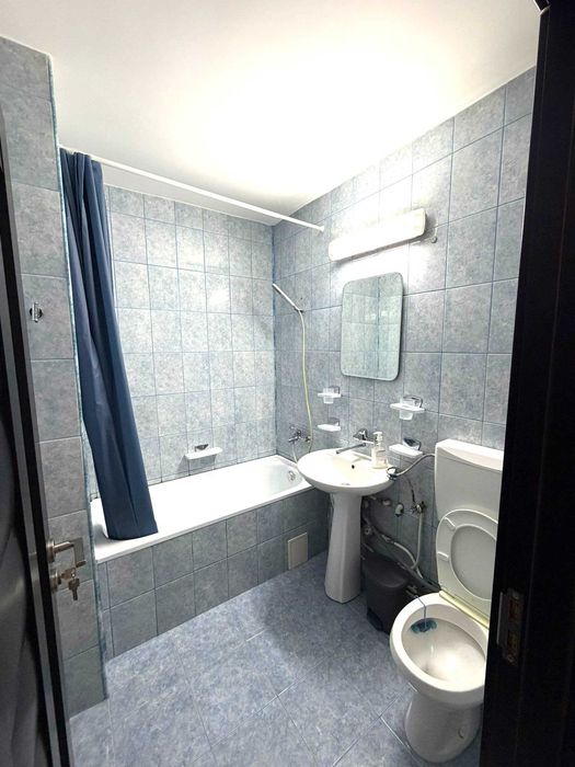 PERSOANA FIZICA vand Ap. 2 camere 47mp Semicentral pe B-dul Bucuresti vizavi de Parcul Feroviarilor