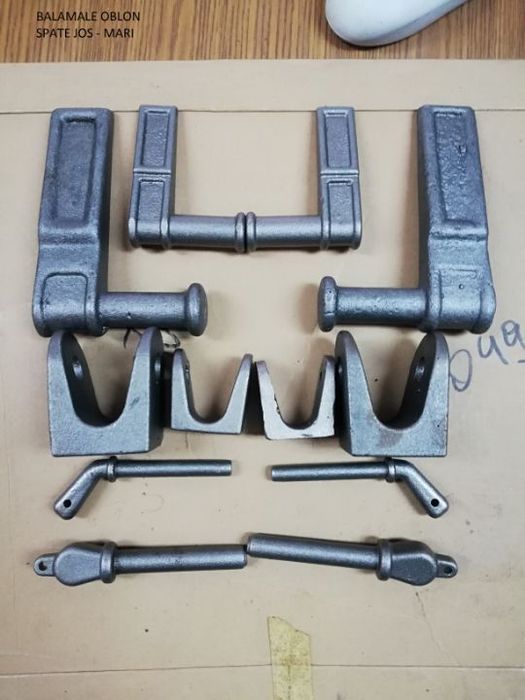 Balamale oblon spate jos