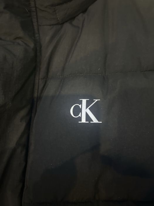 Calvin Klein яке