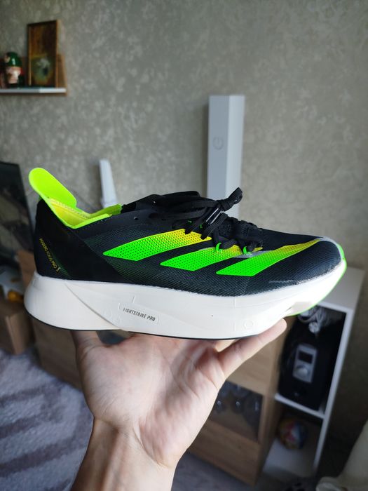 Кроссовки Adidas 43 размер