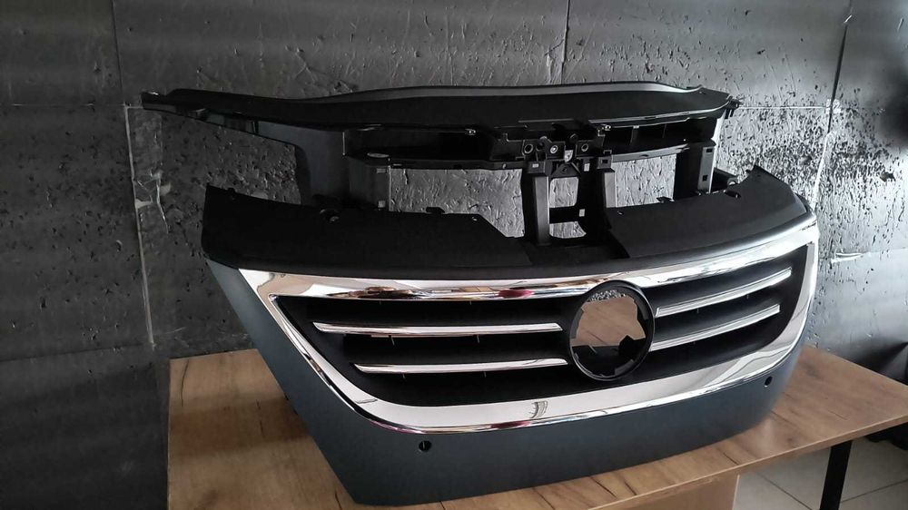 Trager, Grila radiator VW Passat CC 357 08-12 Nou