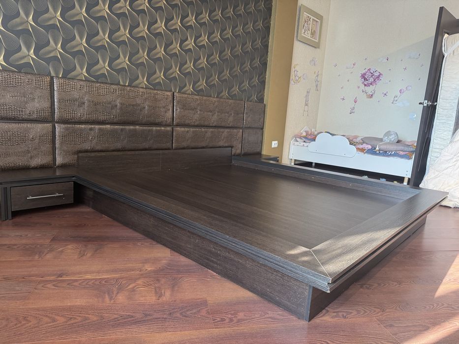 Кровать подиум !!