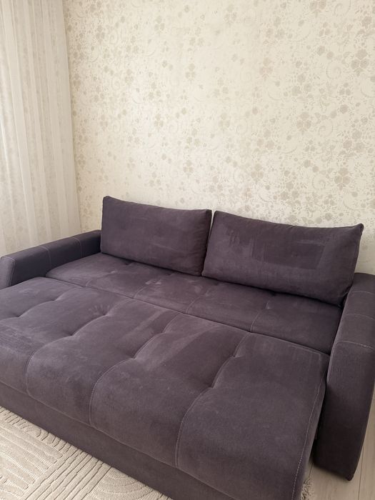 Диван раскладной в идеальном состоянии.