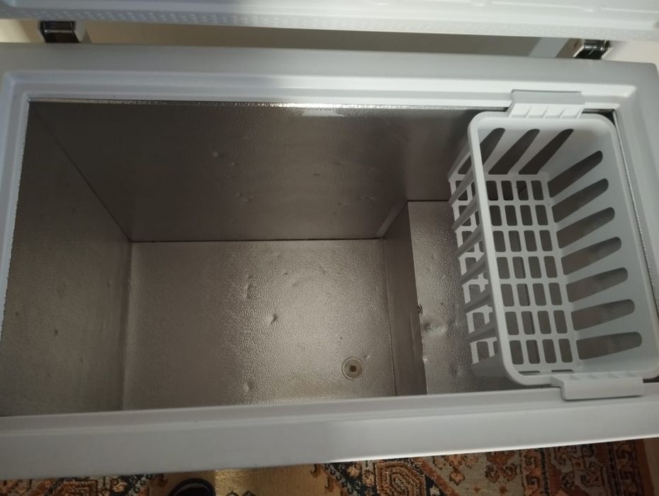 Морозильник продам