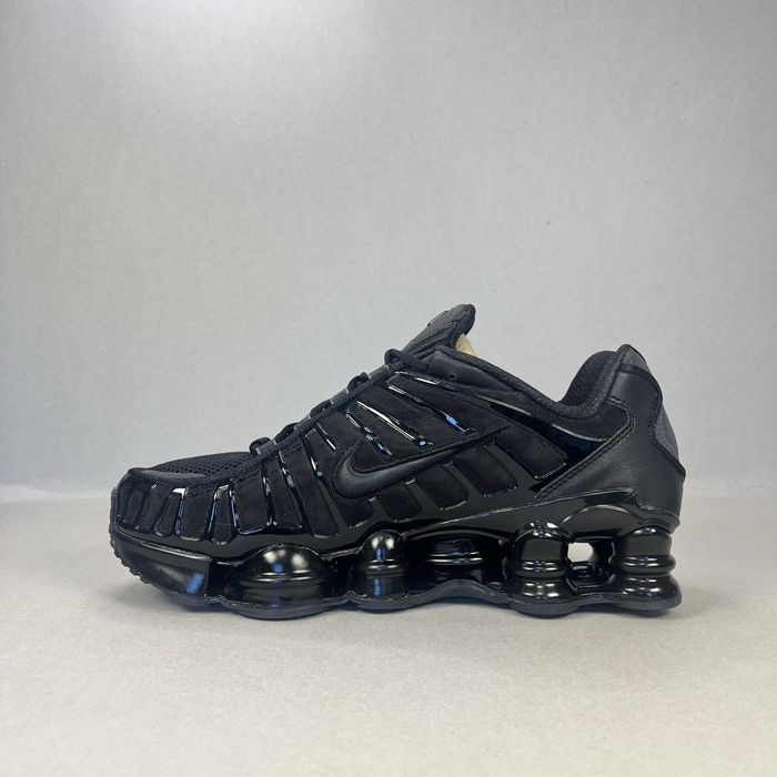 Nike Shox TL “Triple Black” НОВИ! Ориг