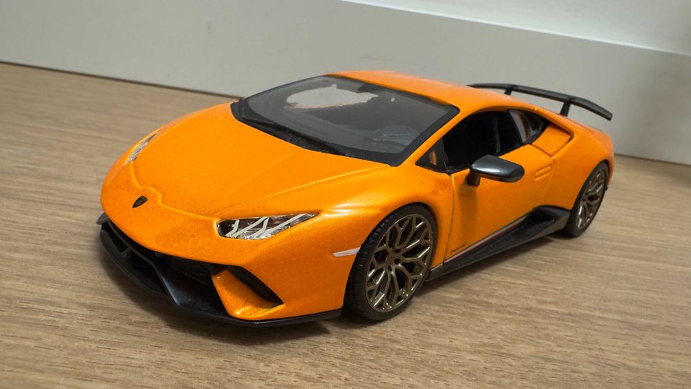 Machetă Lamborghini Huracan Performante 1:24 Bburago Mașină de Jucărie
