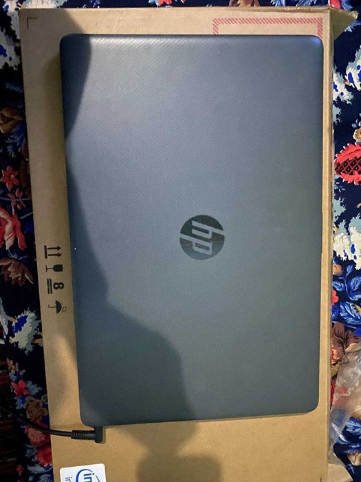 Notebook sotiladi HP