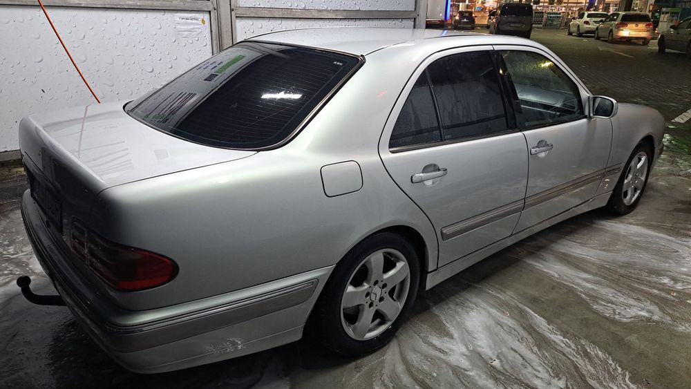 Vand/Schimb Mercedes E 270cdi. Ofer diferența!