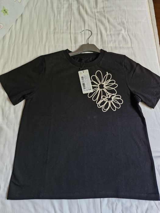 Tricou bumbac cu broderie