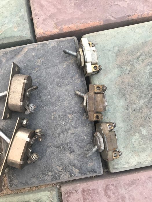 Тумблеры (переключатели)