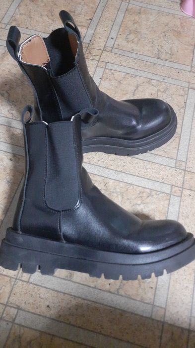 Ботинки 36 р р на девочку ВЕСНА