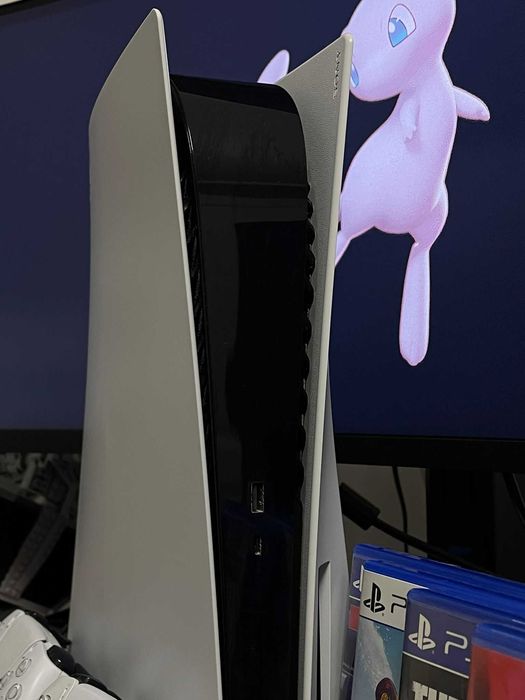 PlayStation 5 Disc Edition PS5 + 2 controllere + 11 jocuri (4 disc + 7 digitale) + cont PSN