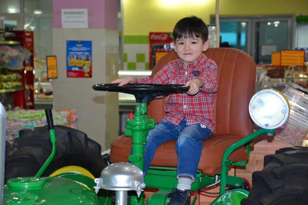 Nikon D3100 с объективом 18-105 мм