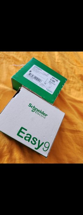 Sigurante Schneider 32 si 40 Ah NOI nefolosite