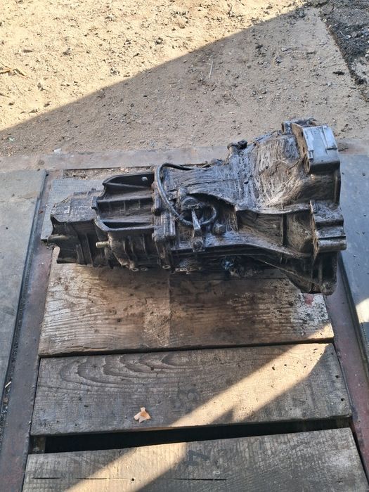 МКПП  5ступка ауди100 с4