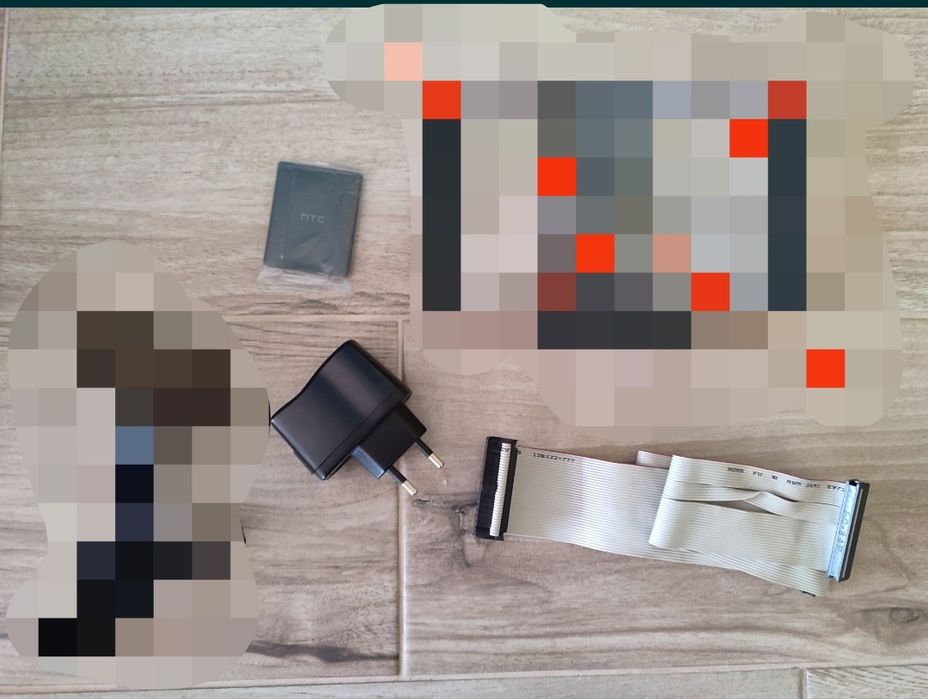 Стара електроника, аксесоари и зарядни. Кабели