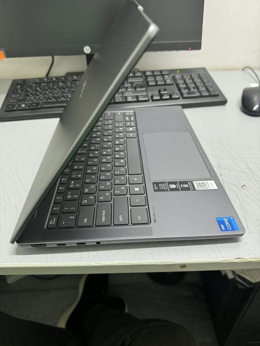 Lenovo IdeaPad Slim 5 14IRH10