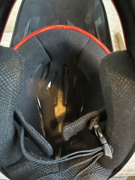 Каска за Downhill Bell (КАПАРИРАНА)