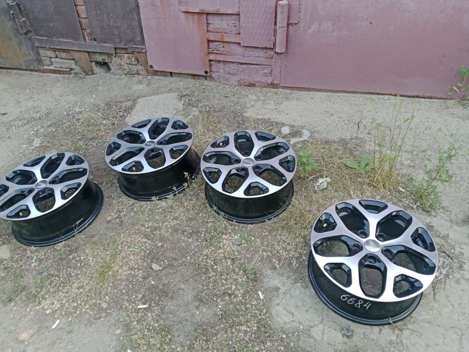Продам диски в новом состоянии
