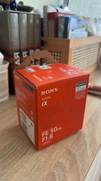 объектив Sony FE 50 mm f/1.8