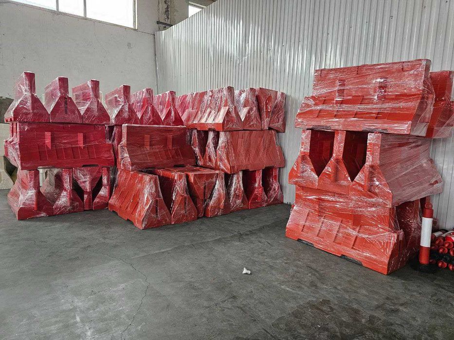 Дорожное ограждение пластиковое