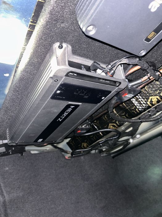 Amplificator Auto /Audio Bass Hertz Mille power 1 -1.000W RMS  ca nou