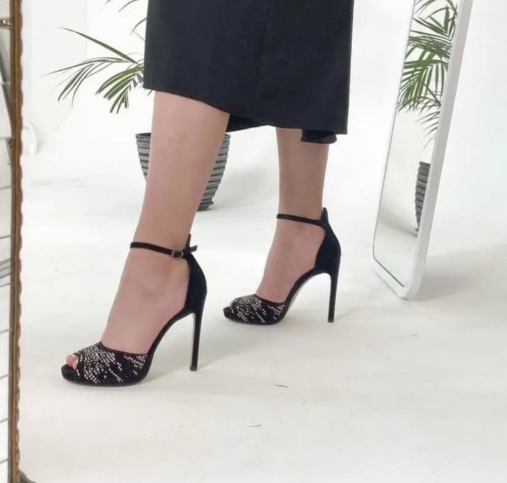 Продам туфли женские