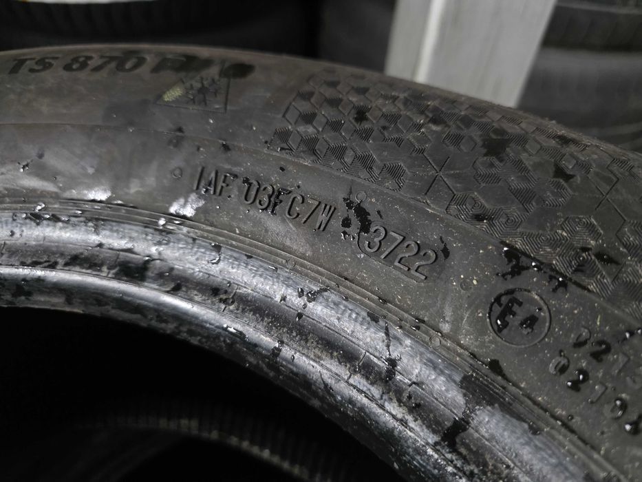 2бр Като нови зимни гуми 225 55 16 - Continental