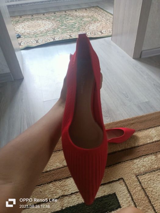 Продам быстро и очень красиво Пару раз одевали