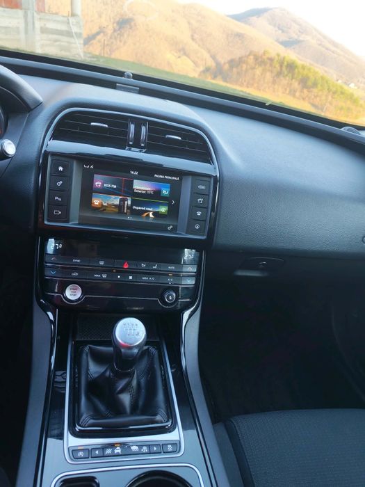 Jaguar XE 2016 2.0 diesel cutie manuala