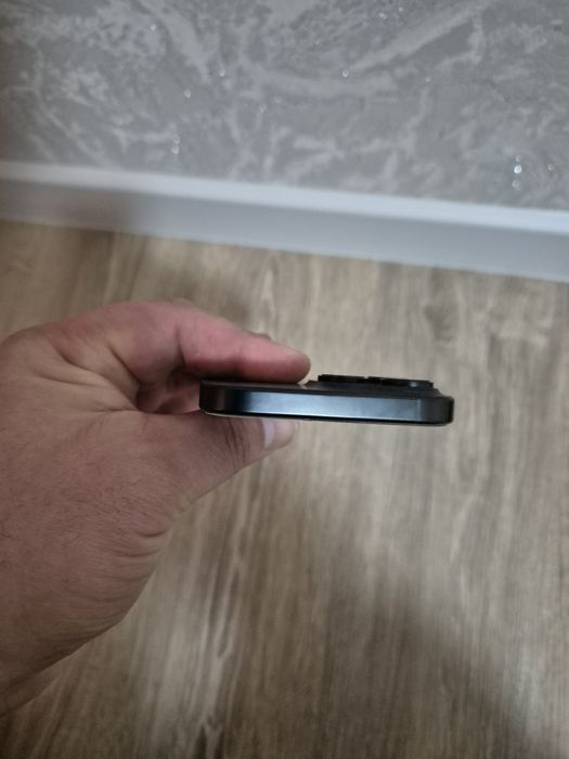 Продам IPhone 16pro max 256g