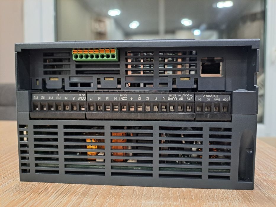 Контролер Schneider Electric TM241CE24R