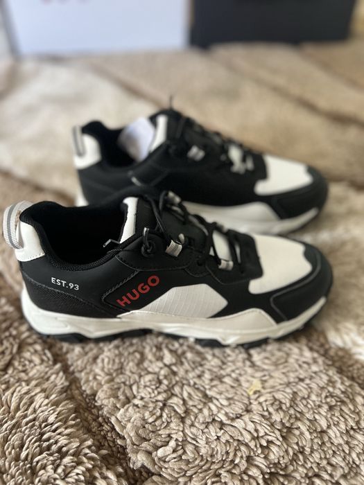 Маратонки Karl Hugo adidas versace ralph steve madden calvin trussardi