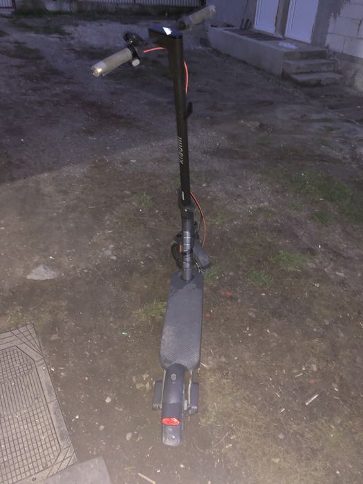 Vand trotineta xiaomi 5 urgent !!