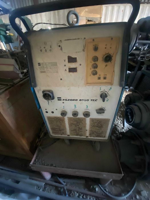 Промышленный сварочный аппарат