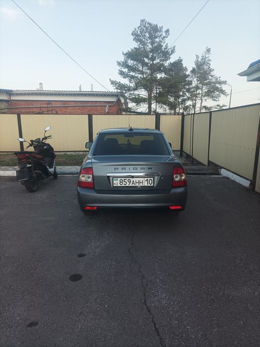 Продам Приору 2013г