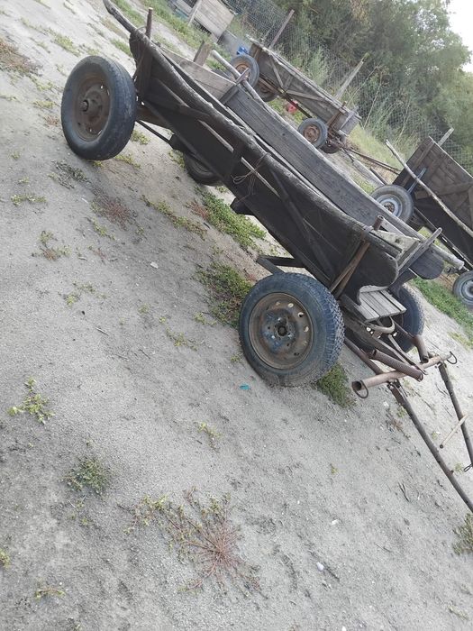 Vând, căruță Stolnici