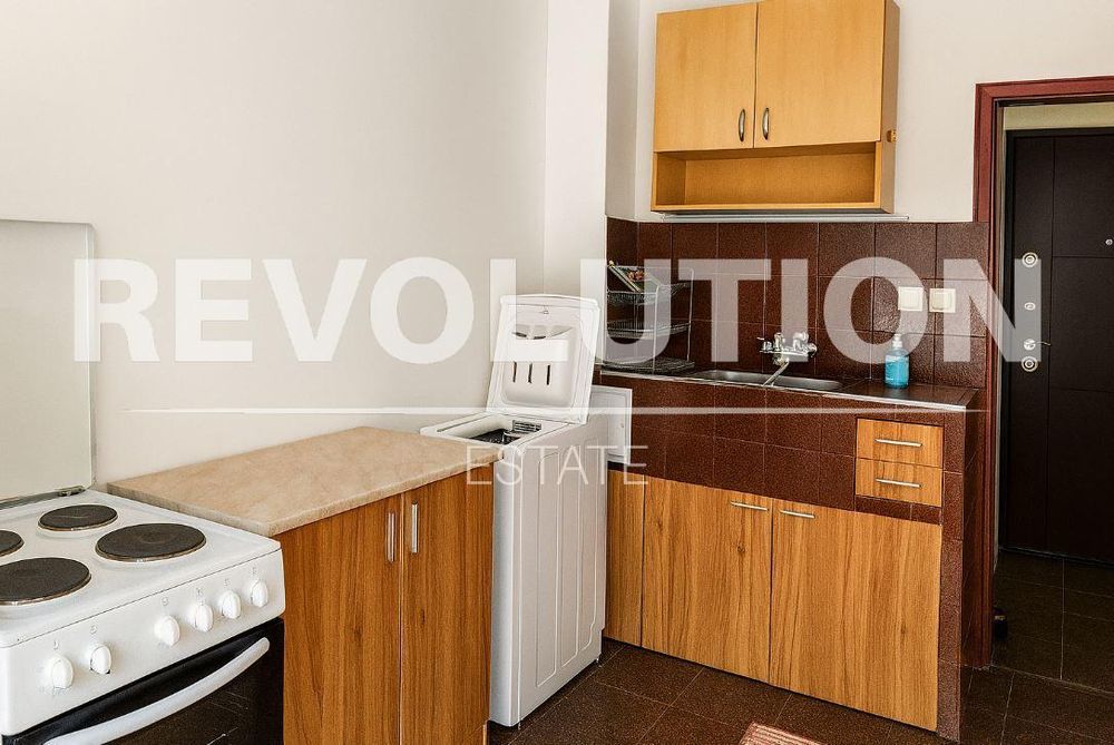 Дава се под наем Двустаен апартамент в Варна, Автогара - 45 кв.м за 350 € - Снимка #1