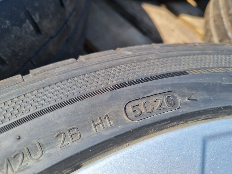 Anvelope vara hankook 245 40 21